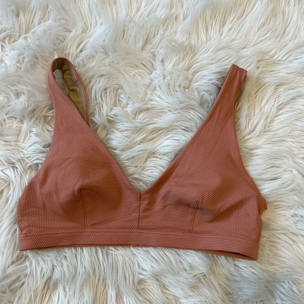 Lululemon bra